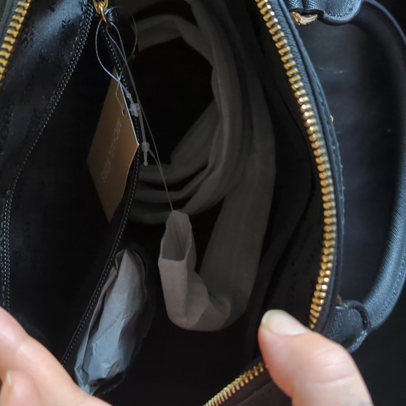 Michael Kors Saffiano black leather satchel - Picture 6 of 7